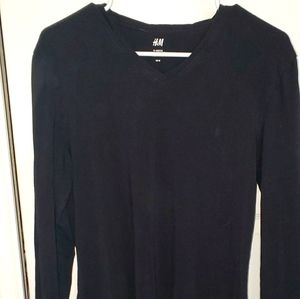 Black Long Sleeve V-neck